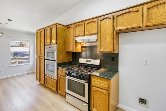 8201 Palmerson Dr, Antelope, CA 95843