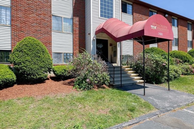 2400 Skyline Dr 1, Lowell, MA 01854