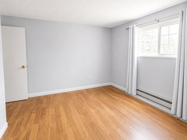 2400 Skyline Dr 1, Lowell, MA 01854