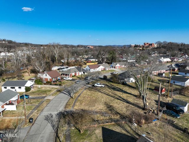 524 Sequoyah Drive, Kingsport, TN 37660