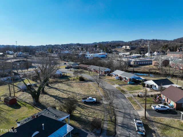 524 Sequoyah Drive, Kingsport, TN 37660