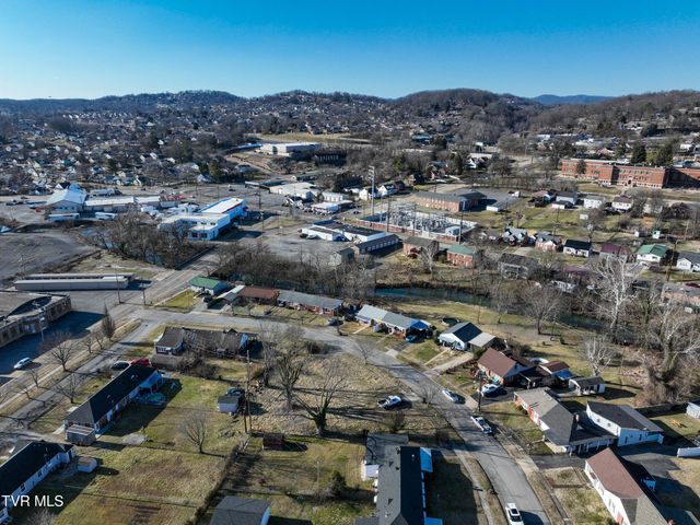 524 Sequoyah Drive, Kingsport, TN 37660