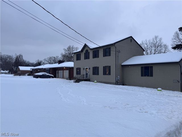 184 Darlington Road SE, Warren, OH 44484