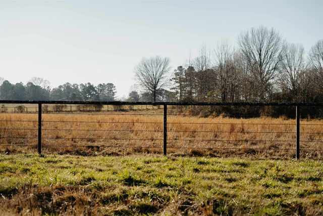 1275 QUINN RD, Collierville, TN 38017