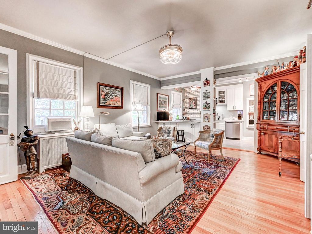 6 UPLAND RD #H2, Baltimore, MD 21210