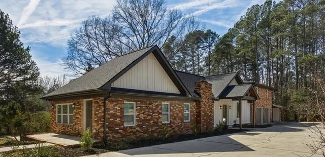 4911 Lower Jersey Road, Oxford, GA 30054