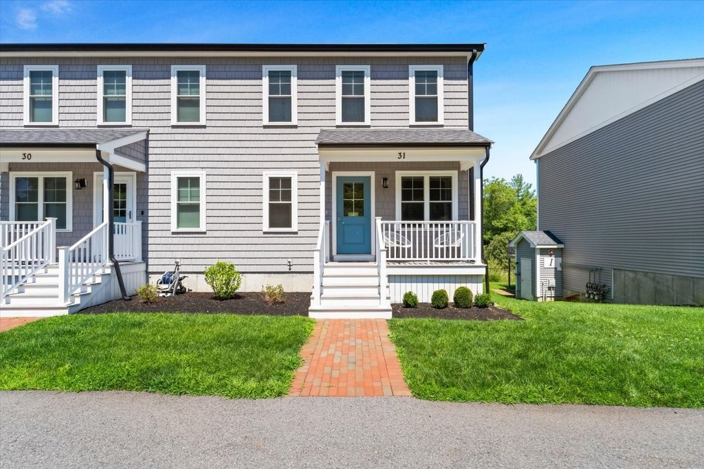 55 Plymouth St H31, Whitman, MA 02382