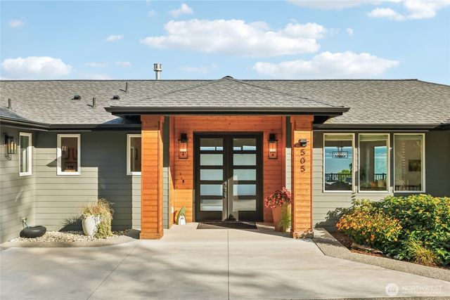 505 Michelle Drive, Camano Island, WA 98282