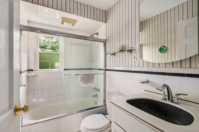 219 New Hyde Park Road, Garden City, NY 11530