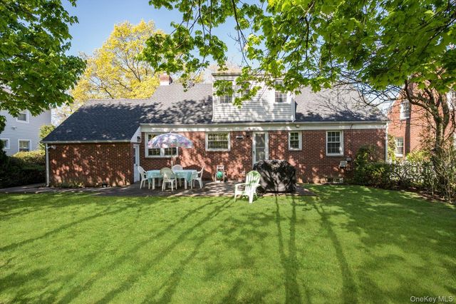 219 New Hyde Park Road, Garden City, NY 11530