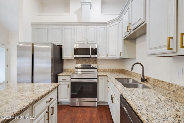 17213 Palm Ridge Drive, D'iberville, MS 39540