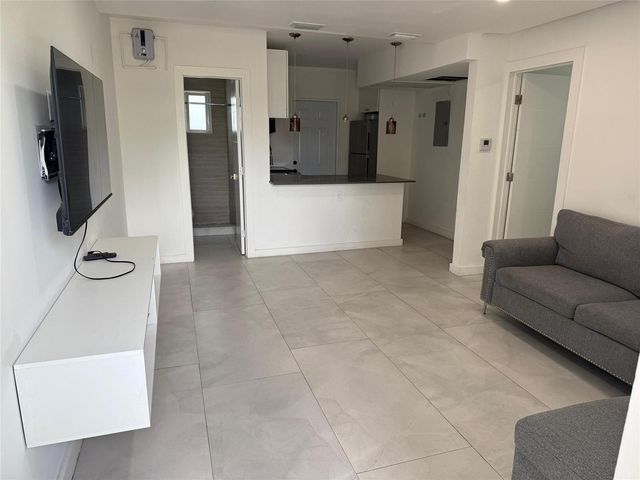 2201 Greene Street 1, Hollywood, FL 33020