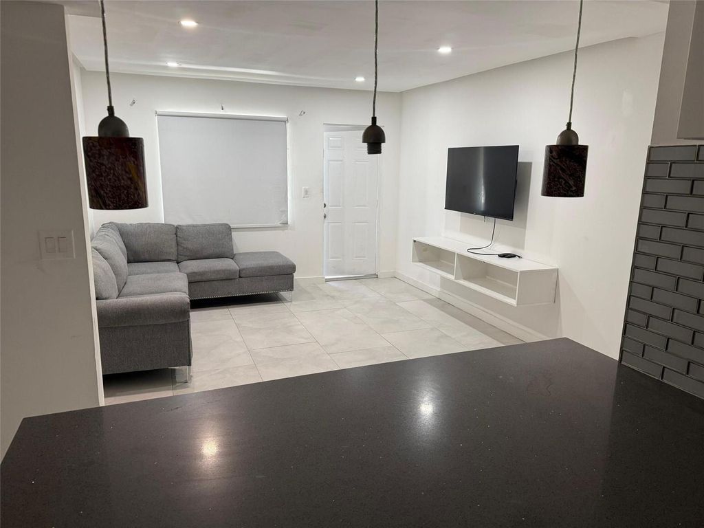 2201 Greene Street 1, Hollywood, FL 33020