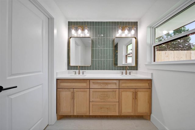 5102 Kinglet Street, Houston, TX 77035