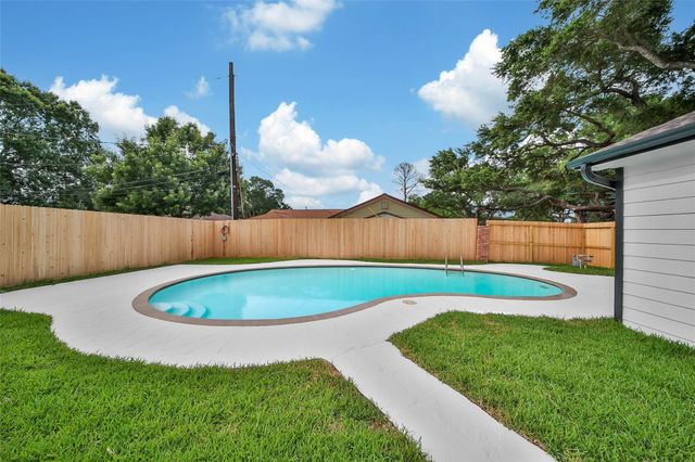 5102 Kinglet Street, Houston, TX 77035