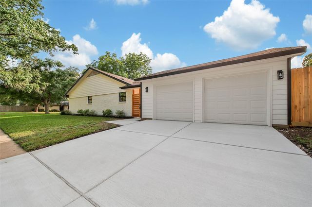 5102 Kinglet Street, Houston, TX 77035