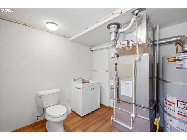 895 Nw 3RD St, Gresham, OR 97030