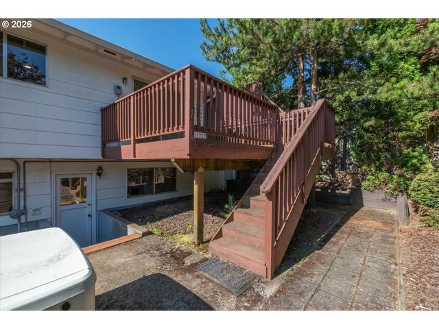 895 Nw 3RD St, Gresham, OR 97030