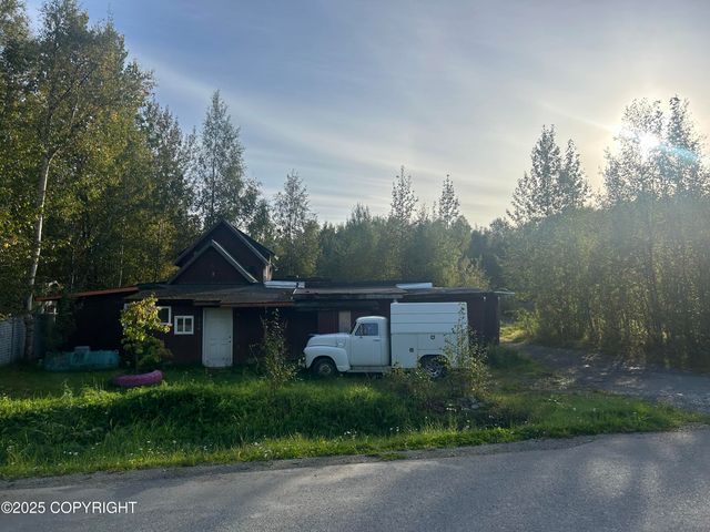 5550 W Limberlost Avenue, Wasilla, AK 99623