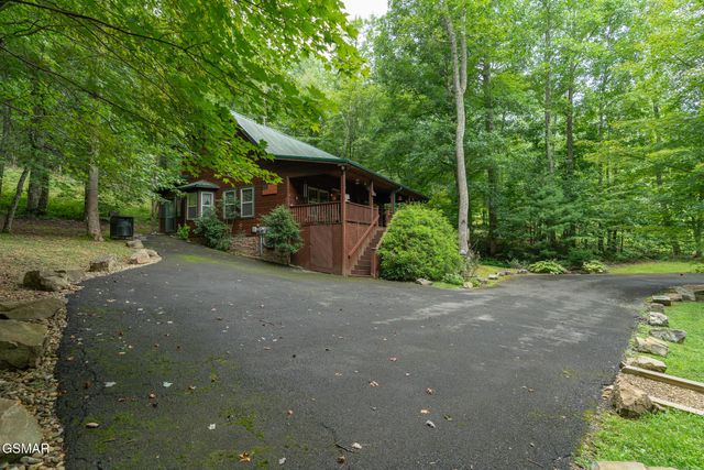 3905 Fern Brook Way, Sevierville, TN 37862