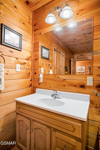 3905 Fern Brook Way, Sevierville, TN 37862