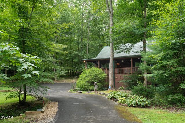 3905 Fern Brook Way, Sevierville, TN 37862