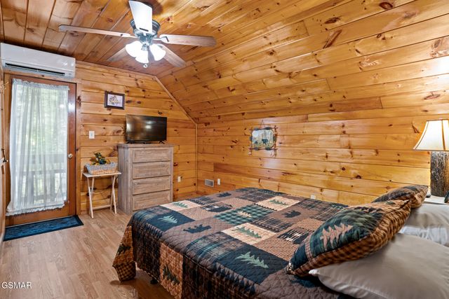 3905 Fern Brook Way, Sevierville, TN 37862