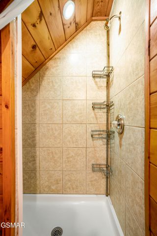 3905 Fern Brook Way, Sevierville, TN 37862