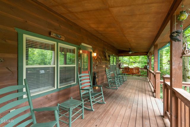 3905 Fern Brook Way, Sevierville, TN 37862