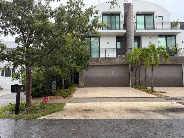 106 NE 16th Ter, Fort Lauderdale, FL 33301