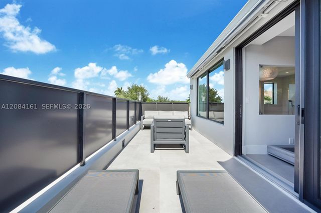 106 NE 16th Ter, Fort Lauderdale, FL 33301
