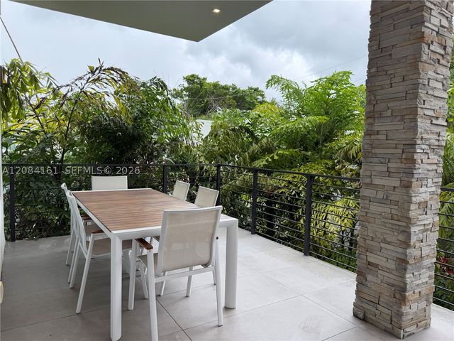 106 NE 16th Ter, Fort Lauderdale, FL 33301