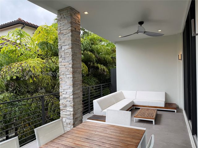 106 NE 16th Ter, Fort Lauderdale, FL 33301