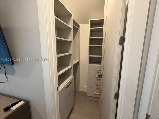106 NE 16th Ter, Fort Lauderdale, FL 33301