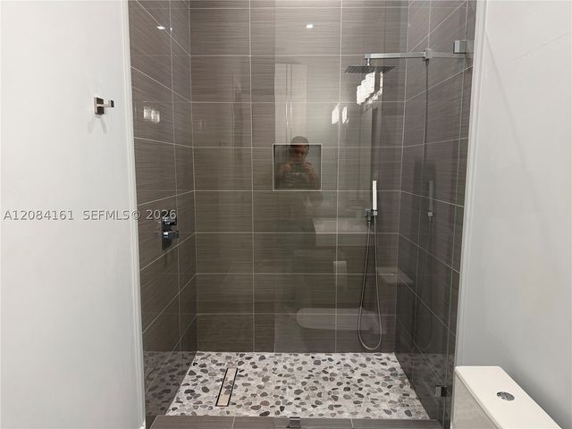 106 NE 16th Ter, Fort Lauderdale, FL 33301