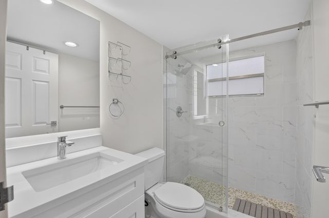 352 Brittany H, Delray Beach, FL 33446
