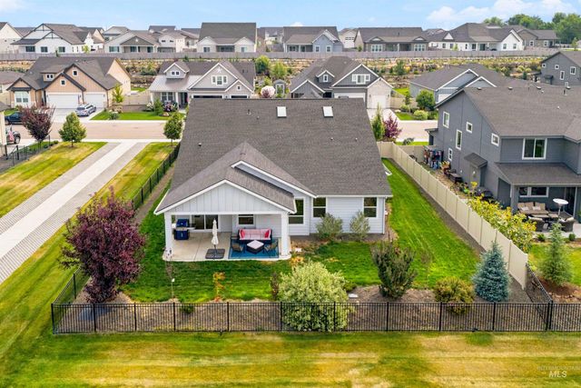 2255 N Sugar Loop Ave, Star, ID 83669