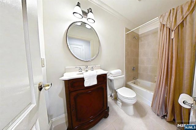 4201 Rio Vista Drive 4201, Mahwah, NJ 07430