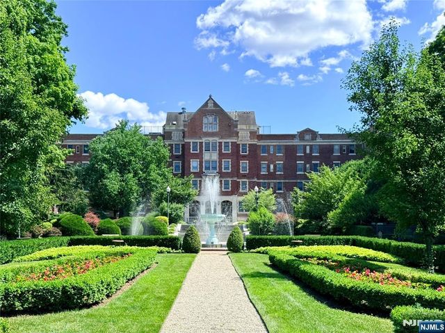 4201 Rio Vista Drive 4201, Mahwah, NJ 07430