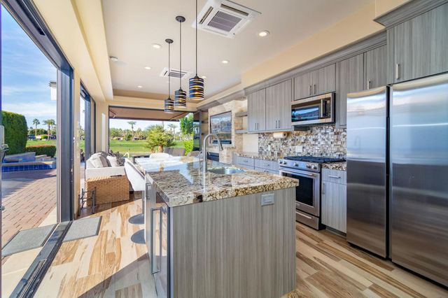 80501 Avenue 48 204, Indio, CA 92201