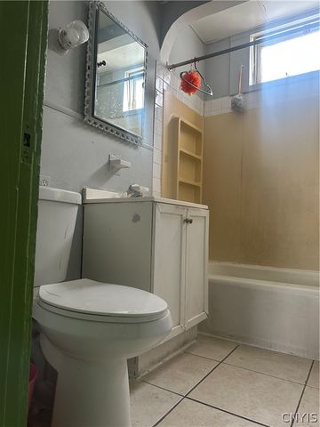 1506 Lodi Street, Syracuse, NY 13208