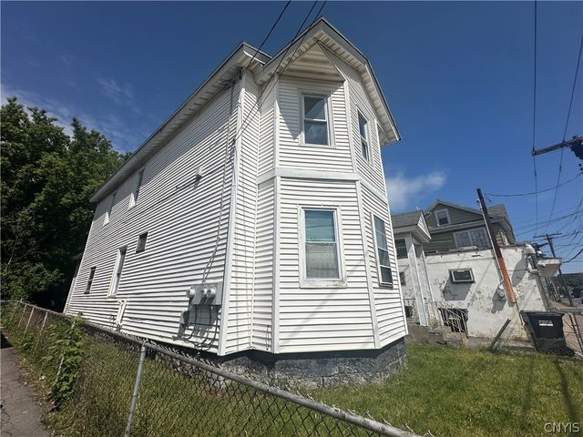 1506 Lodi Street, Syracuse, NY 13208