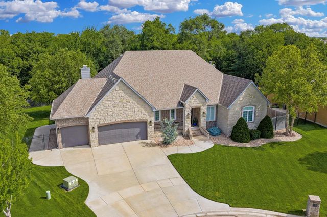 1521 N Obsidian Ct, Wichita, KS 67235