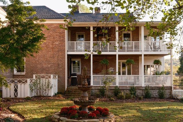 5297 Old Harding Rd, Franklin, TN 37064