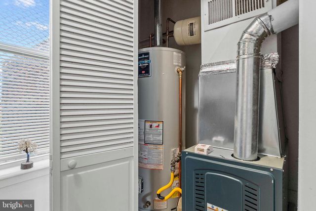 1407 MCCULLOH ST, Baltimore, MD 21217