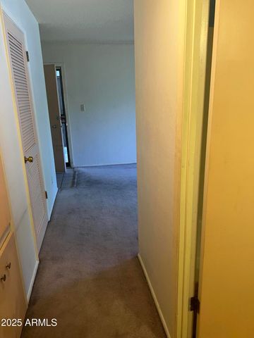 2530 W Berridge Lane E111, Phoenix, AZ 85017