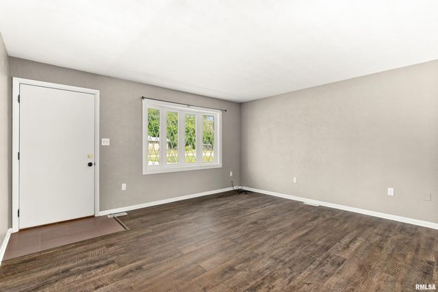 232 SHEFFIELD Road, Groveland, IL 61535