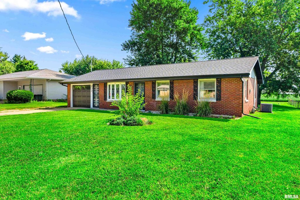 232 SHEFFIELD Road, Groveland, IL 61535