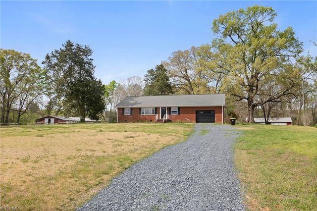 1561 Handy Road, Denton, NC 27239