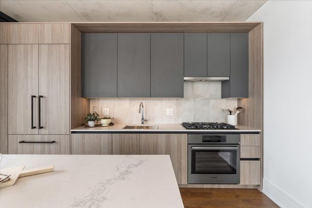 234 W Polk Street 3708, Chicago, IL 60607